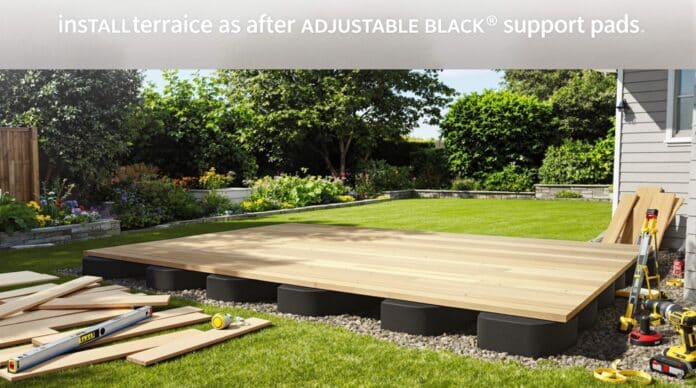 découvrez notre guide complet pour apprendre à poser une terrasse sur plots vous-même. suivez nos conseils pratiques et astuces pour réussir l'installation de votre terrasse en toute simplicité et profiter d'un espace extérieur esthétique et fonctionnel.